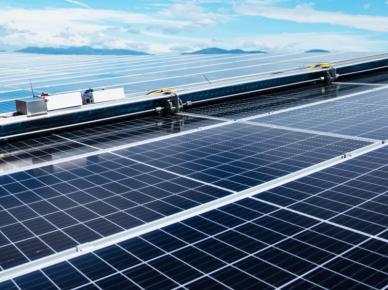 DỊCH VỤ VỆ SINH TẤM PIN NĂNG LƯỢNG MẶT TRỜI 